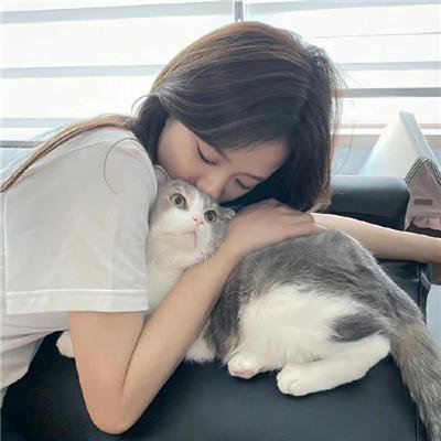 女孩的夏日秘密